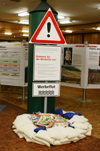 Werbeflut. Foto: Umweltamt der Landeshauptstadt Düsseldorf