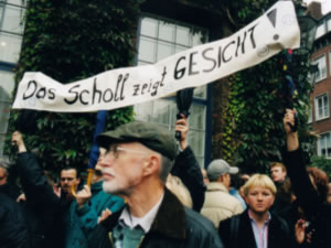 Demonstration mit Banner