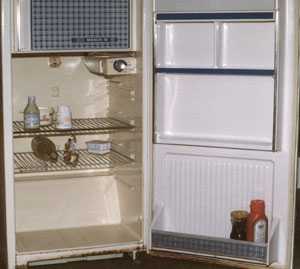 leerer Kühlschrank